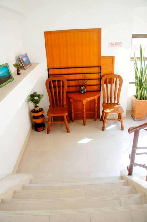 Vipa House Hotel Chiang Mai Bagian luar foto