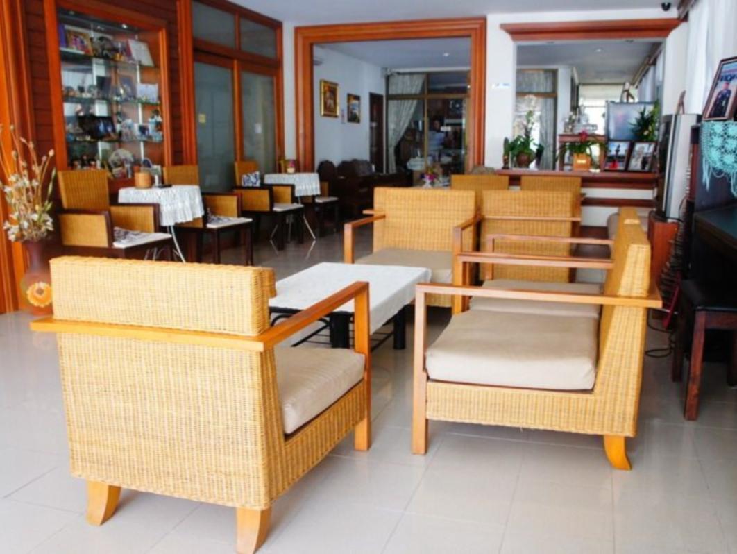 Vipa House Hotel Chiang Mai Bagian luar foto